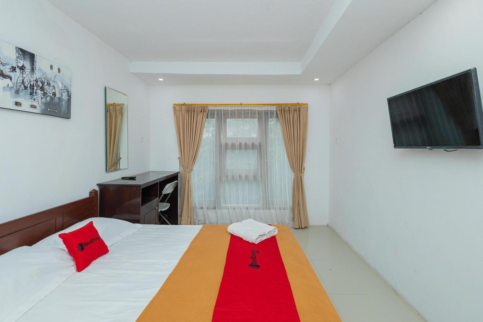 Reddoorz Syariah At Wisma Djokorio Poncokusumo Malang Exterior photo